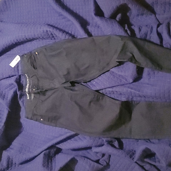Old Navy Women's Jeans - Picture 1 of 4